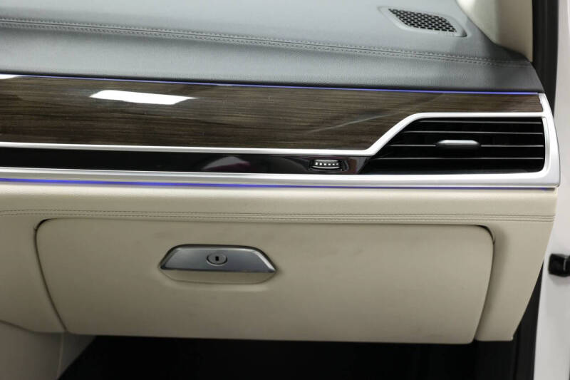 2016 BMW 7 Series 750i xDrive