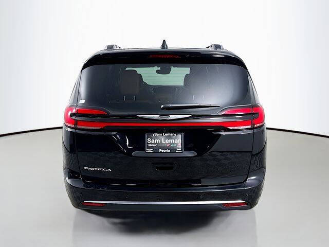 2026 Chrysler Pacifica Pinnacle