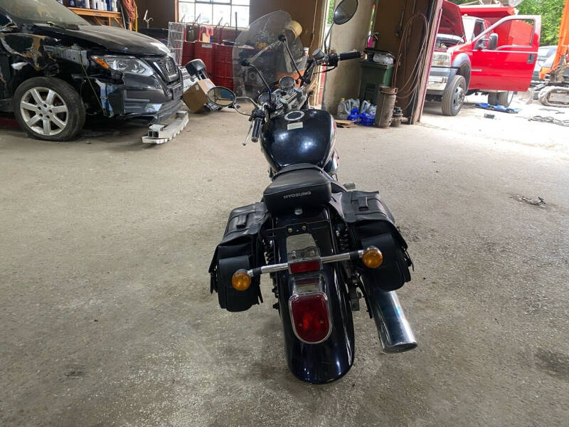 2012 Hyosing Aguila
