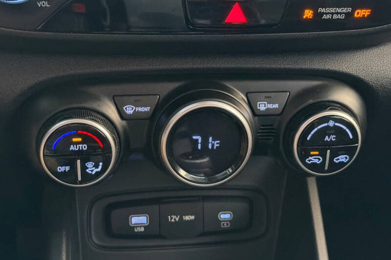 2023 Hyundai Venue SEL