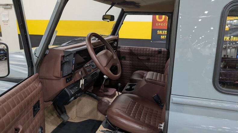 1991 Land Rover Defender