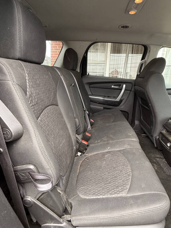 2011 GMC Acadia SLE
