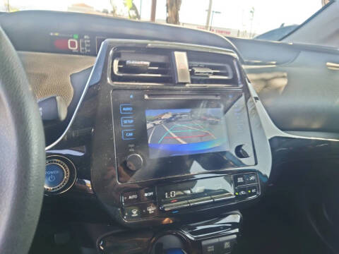 2019 Toyota Prius LE