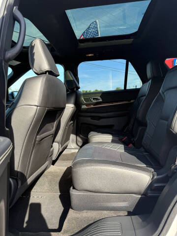 2018 Ford Explorer Platinum