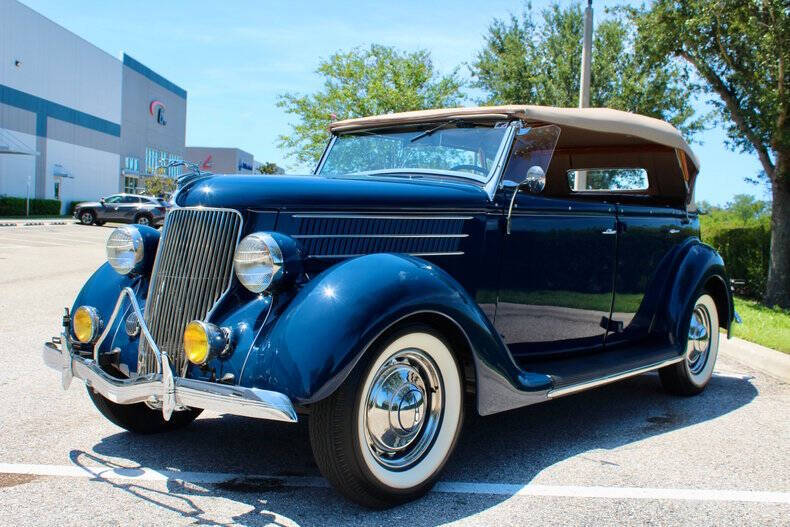 1936 Ford Deluxe