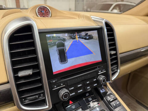 2017 Porsche Cayenne GTS