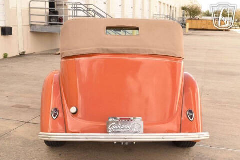 1935 Ford Phaeton