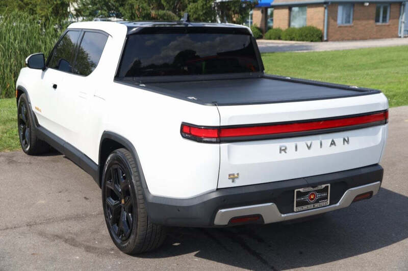 2022 Rivian R1T Adventure
