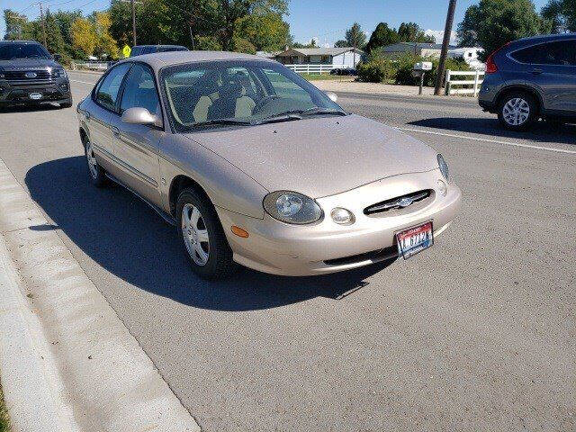 1999 Ford Taurus SE