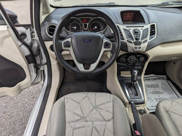 2013 Ford Fiesta SE
