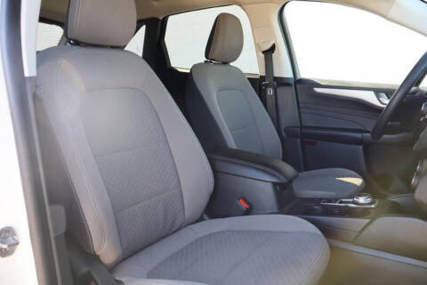 2021 Ford Escape Hybrid SE