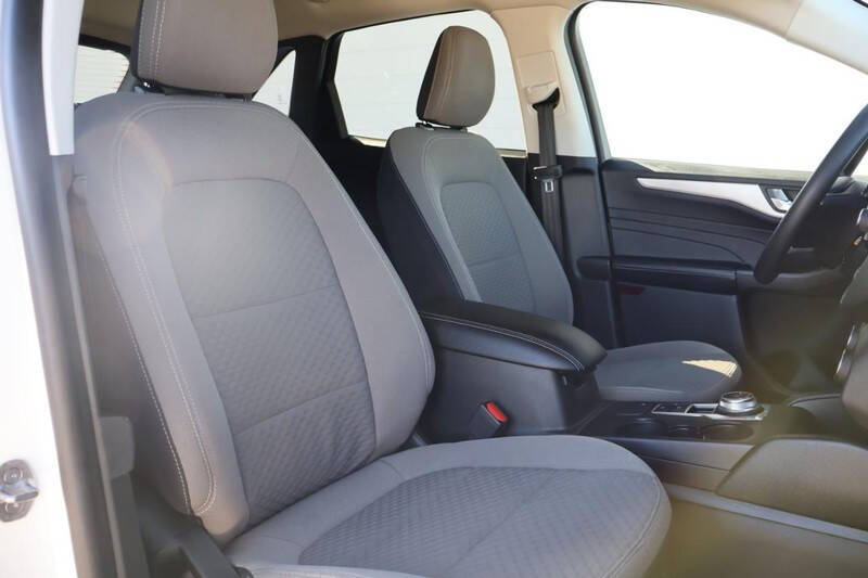 2021 Ford Escape Hybrid SE