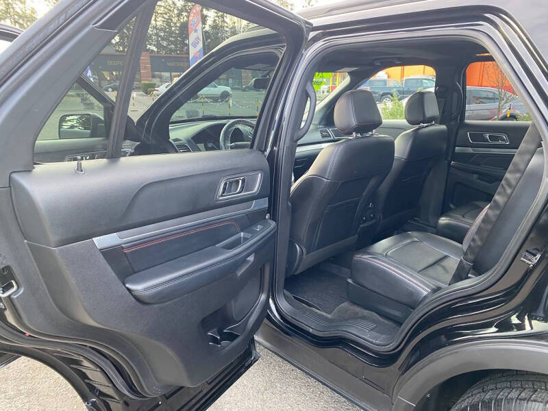 2017 Ford Explorer Sport