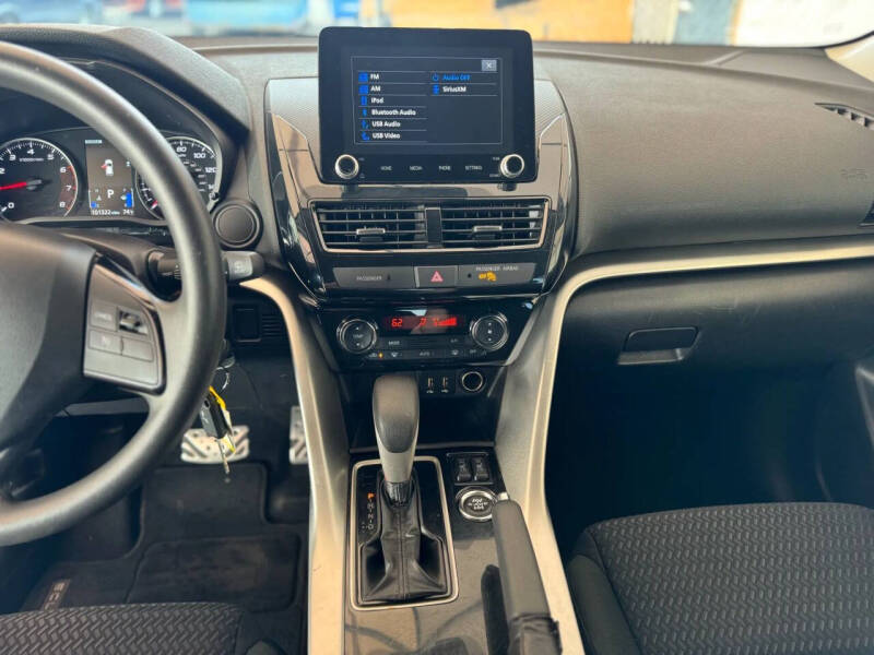 2022 Mitsubishi Eclipse Cross LE