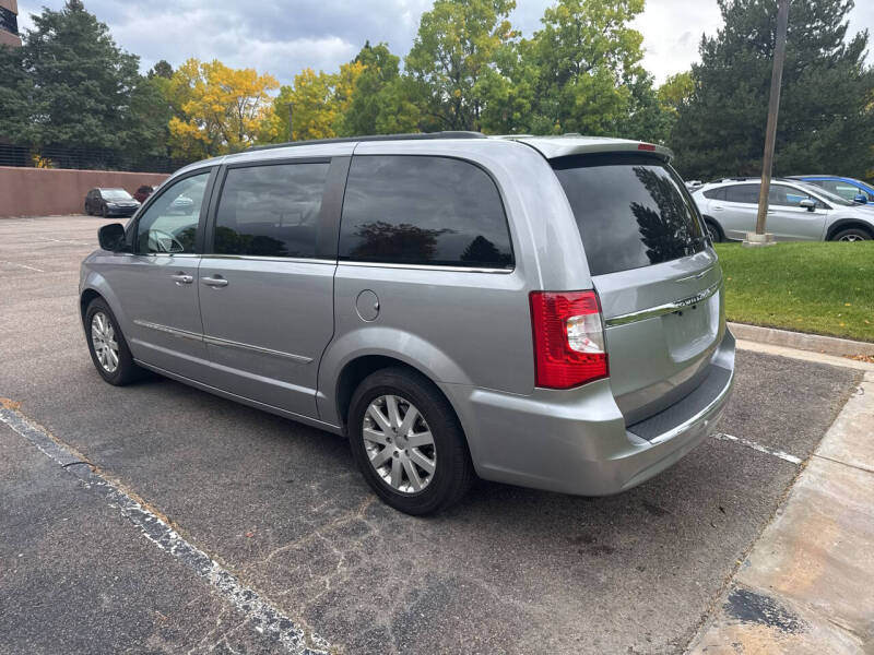 2015 Chrysler Town and Country Touring