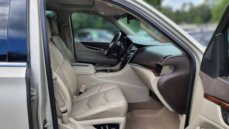 2015 Cadillac Escalade ESV Luxury