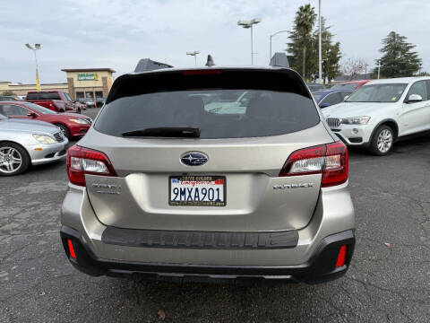 2018 Subaru Outback 2.5i Premium
