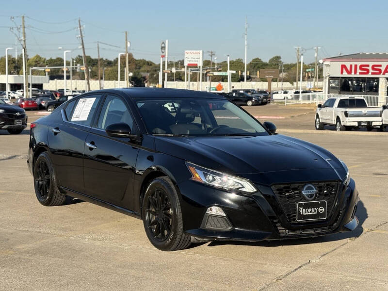 2022 Nissan Altima 2.5 SV