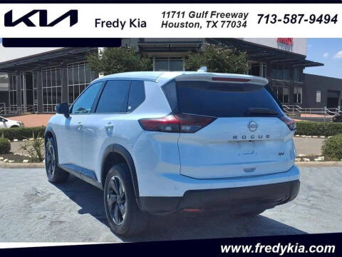 2024 Nissan Rogue SV