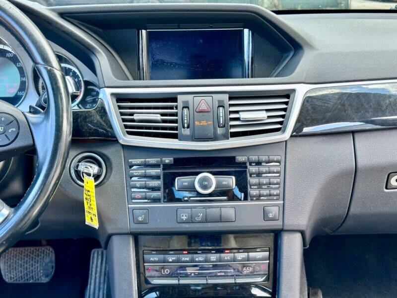 2011 MERCEDES-BENZ E-Class Sedan - $11,995