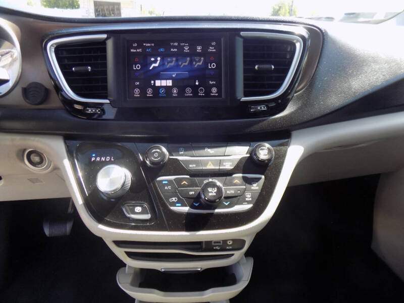 2018 Chrysler Pacifica Touring L