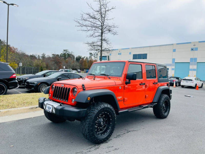 2015 Jeep Wrangler Unlimited Sahara photo 2