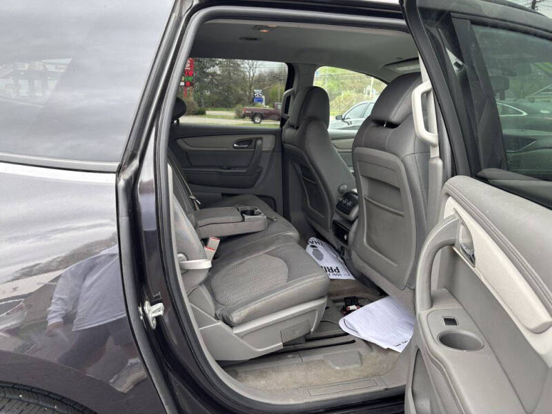 2017 Chevrolet Traverse LS