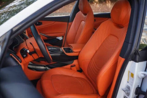 2022 Aston Martin DBX