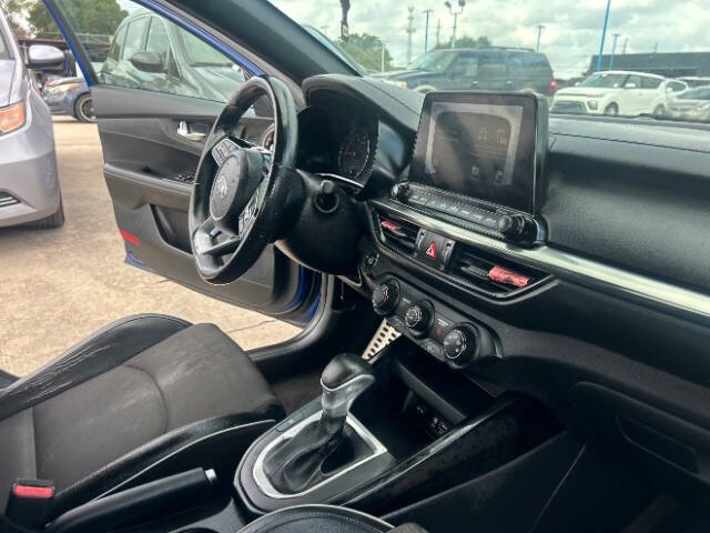 2021 Kia Forte GT Line