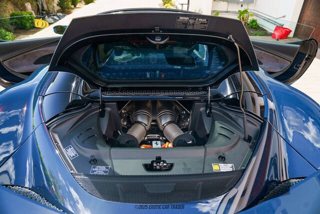 2025 Ferrari 296 GTS