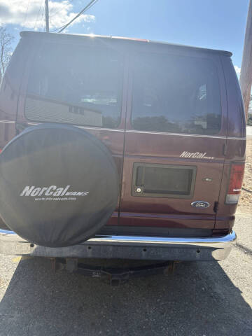 2006 Ford E-Series E-250 SD