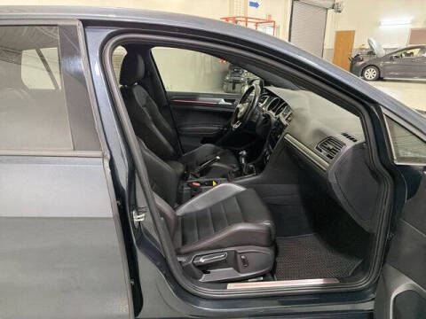 2021 Volkswagen Golf GTI SE