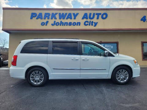 2016 Chrysler Town and Country for sale at PARKWAY AUTO SALES OF BRISTOL - PARKWAY AUTO JOHNSON CITY in Johnson City TN