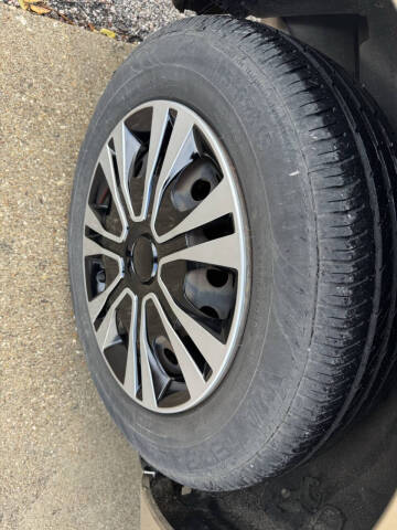 2005 Toyota Corolla LE