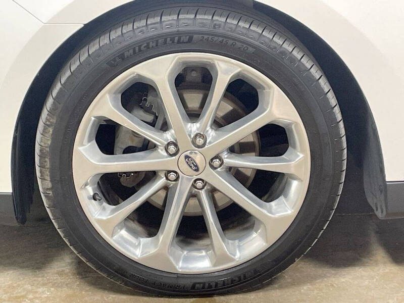 2017 Ford Taurus Limited