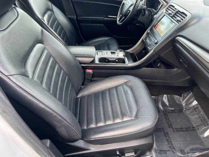 2018 Ford Fusion Hybrid SE