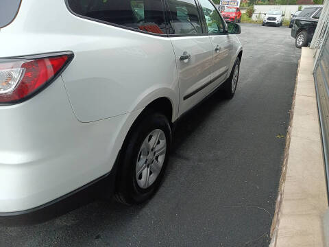2017 Chevrolet Traverse LS