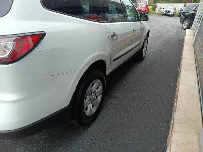 2017 Chevrolet Traverse LS