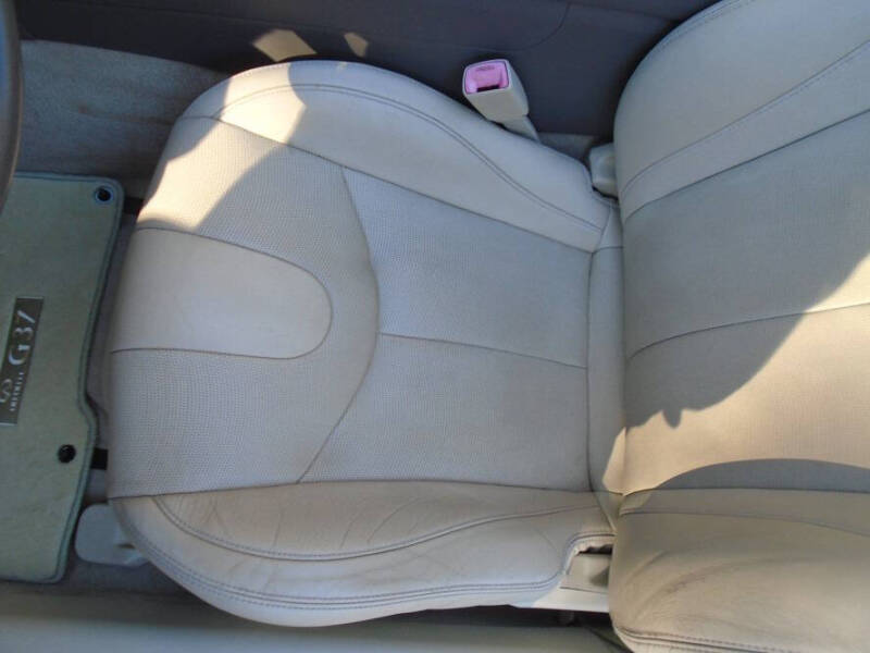 2013 Infiniti G37 Convertible