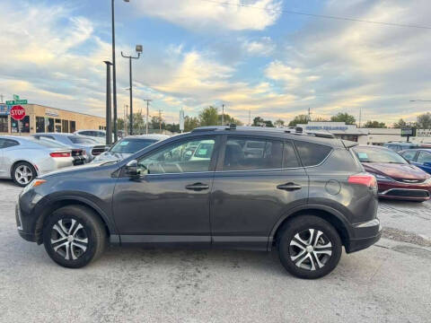 2017 Toyota RAV4 LE