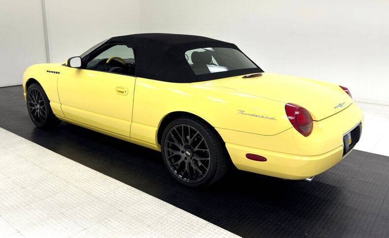 2002 Ford Thunderbird Deluxe
