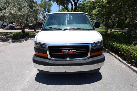 2017 GMC Savana 2500