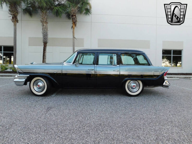 1957 Packard Clipper