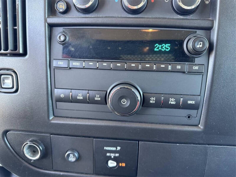 2024 Chevrolet Express 2500