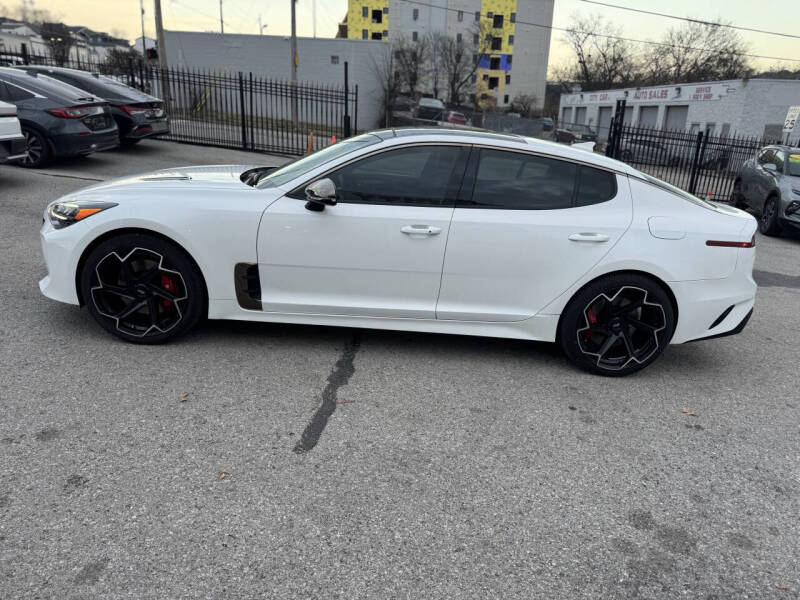 2022 Kia Stinger GT1