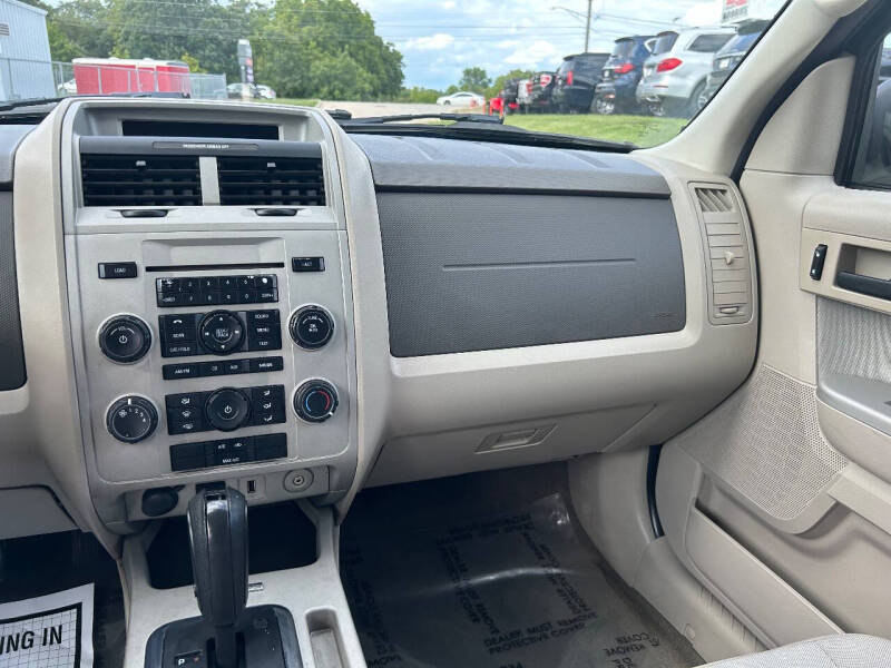 2011 Ford Escape XLT