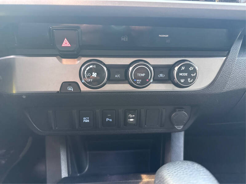 2017 Toyota Tacoma SR5 V6