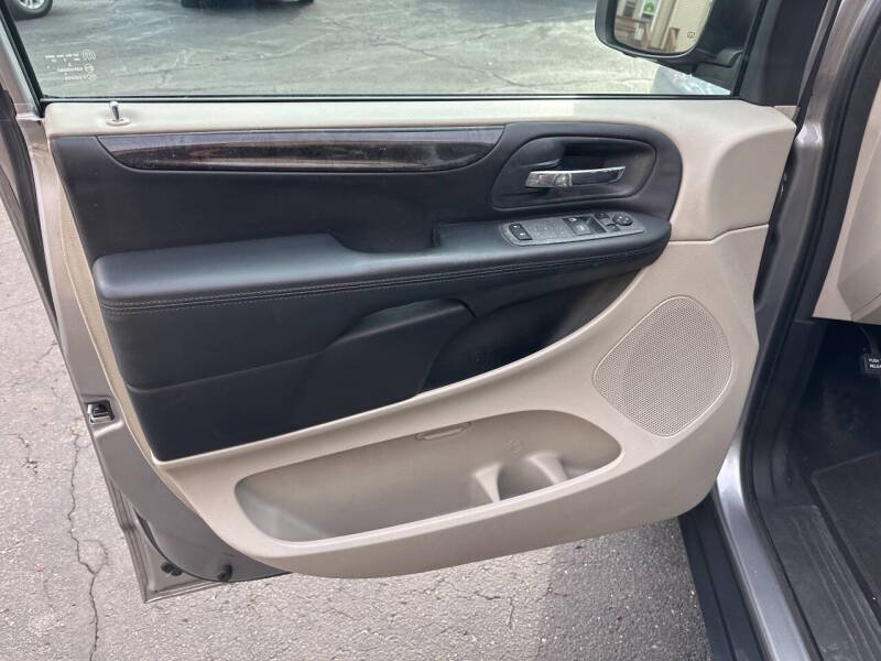 2014 Dodge Grand Caravan SE