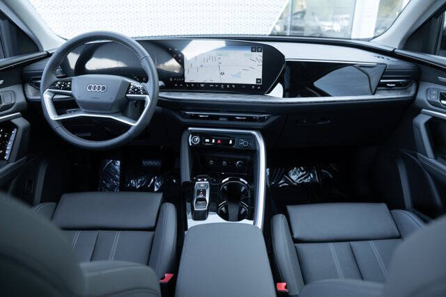 2025 Audi Q5 quattro Premium Plus TFSI