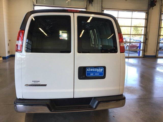 2023 Chevrolet Express 2500